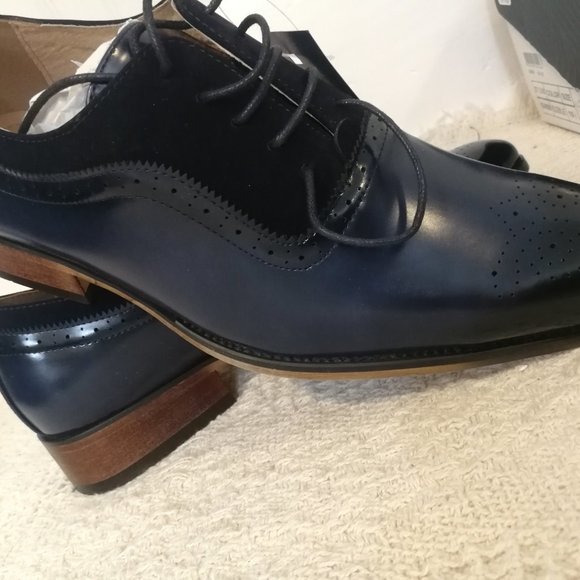 Dress Shoes - Picture 3 of 3